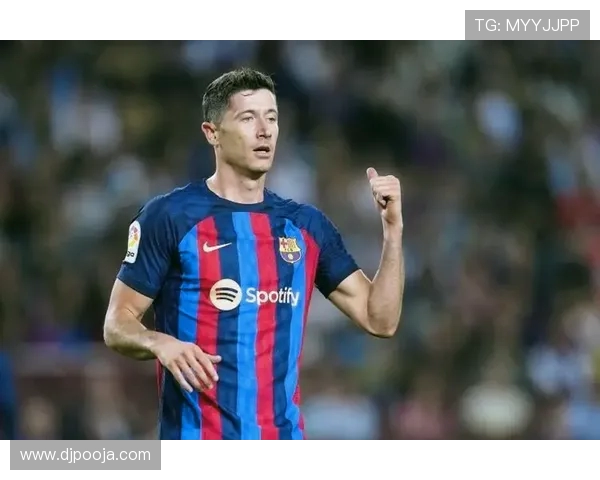 巴萨计划不与莱万续约 埃永可能成为球队新前锋选择 巴萨计划不与莱万续约 埃永可能成为球队新前锋选择