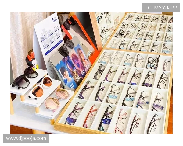 波罗称卡瓦哈尔为心中标杆 热衷模仿戴略伦特潮流眼镜风格