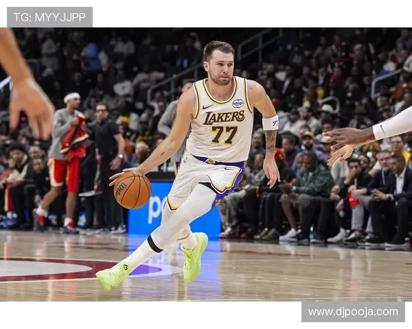 原创东契奇场均34.6分继续领跑全联盟，詹姆斯复出东契奇得分王不保？